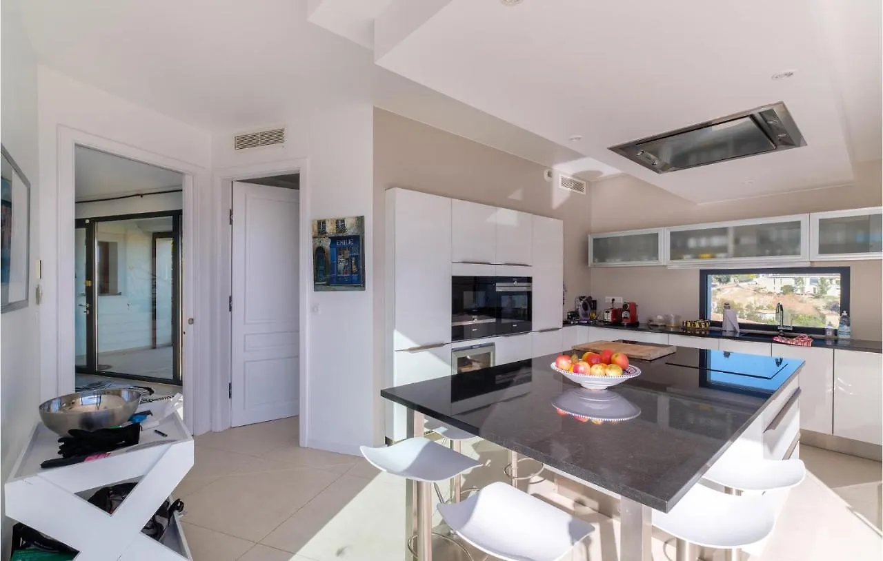 Σπίτι διακοπών Nice Home In Les Adrets-De-Lestere With Kitchen
