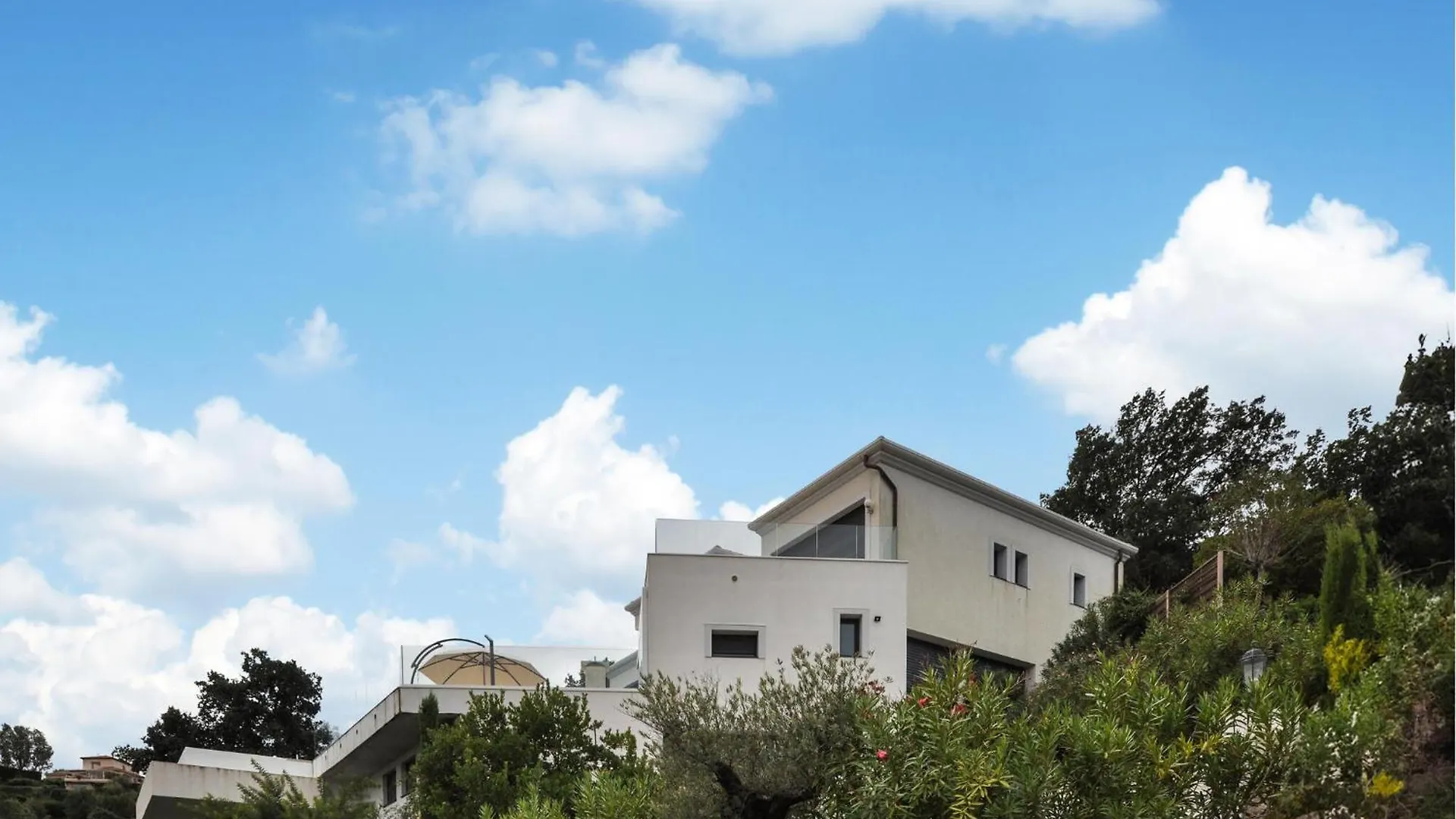 Nice Home In Les Adrets-De-Lestere With Kitchen 0*, Les Adrets-de-l'Esterel Γαλλία
