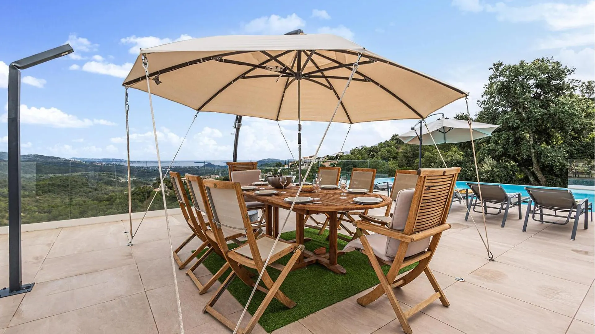 Nice Home In Les Adrets-De-Lestere With Kitchen Les Adrets-de-l'Esterel